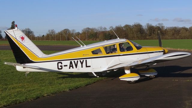 Piper Cherokee (G-AVYL)