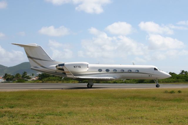 Gulfstream Aerospace Gulfstream IV (N77D)