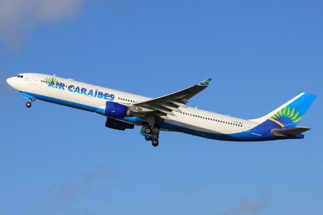 Airbus A330-300 (F-OONE)