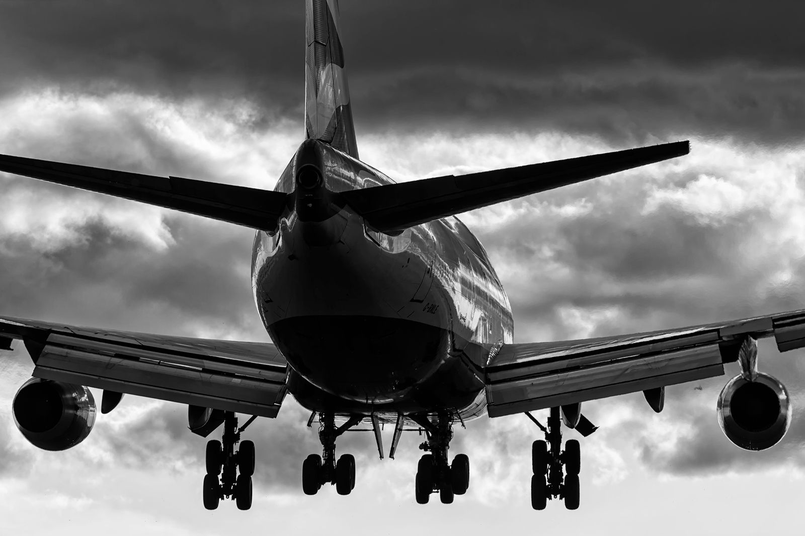 Boeing 747-400 (G-CIIV) - British Airways, B744 on short finals to LHR.