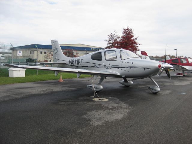 Cirrus SR-22 (N811RT)