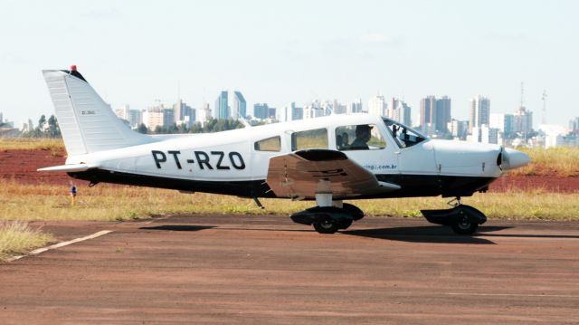 Piper Cherokee (PT-RZO)