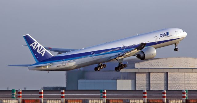 BOEING 777-300 (JA782A) - Take off North runway.br /View from "surveyor's road".