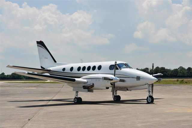 Beechcraft King Air 100 (N24EM)