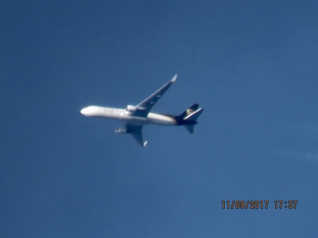 BOEING 767-300 (N311UP)