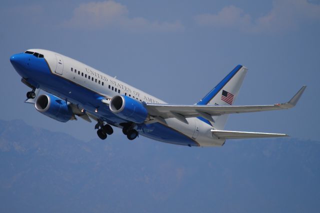 Boeing 737-800 — - The First Lady leaves KLAX back to Andrews AFB.