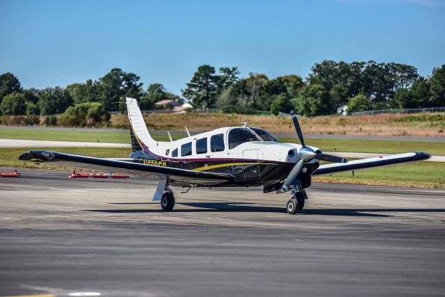 Piper Saratoga (N529EC)