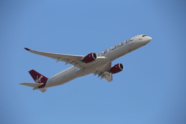 Airbus A350-1000 (G-VTEA)