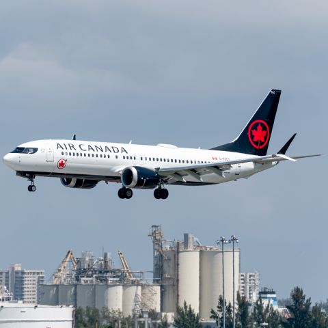 C-FSCY — - Air Canada Boeing 737 MAX8 final approach for runway 28R at FLL