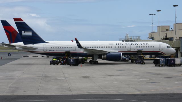 Boeing 757-200 (N910AW)