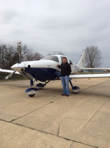 Cessna 350 (N1443T)