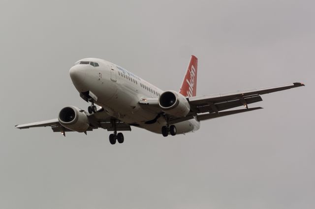 Boeing 737-500 (C-GANJ)