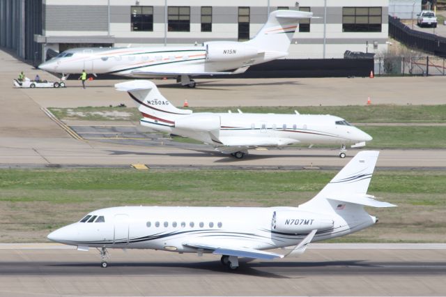 Dassault Falcon 2000 (N707MT)