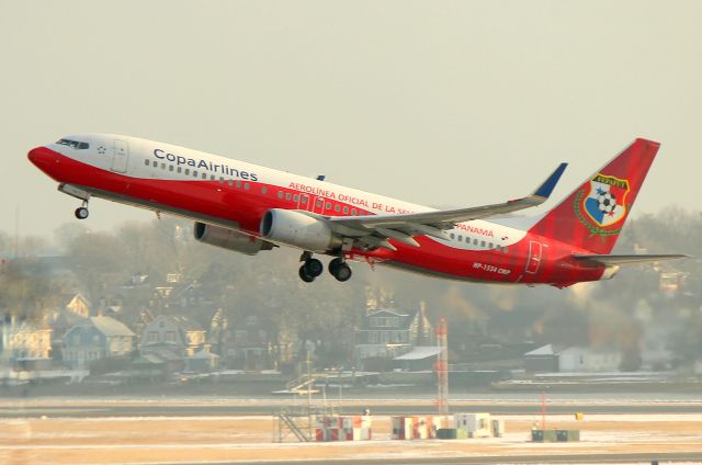 Boeing 737-800 (HP-1534CMP) - Copa 312 departing to Panama City on 33L