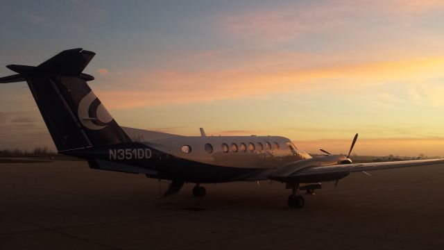 Beechcraft Super King Air 300 (N351DD)