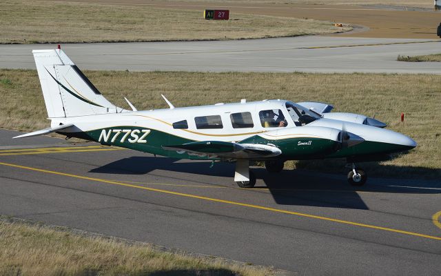 Piper Seneca (N77SZ) - N77SZ Piper PA-34-200T Seneca II taxing into Jersey Aero Club 7/Sep/2013