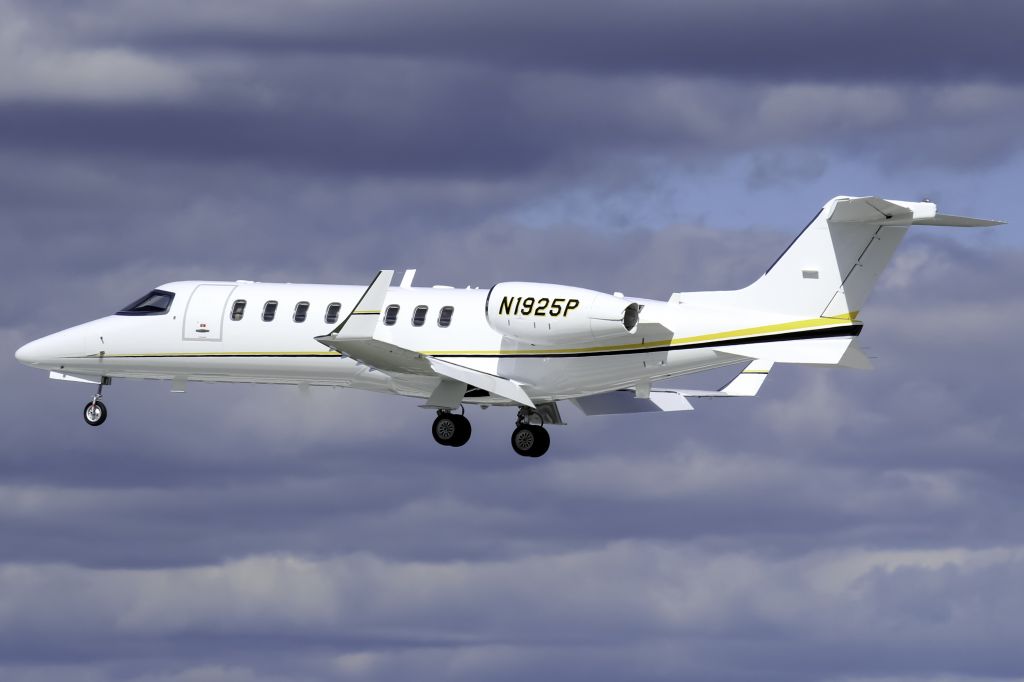 Learjet 45 (N1925P)