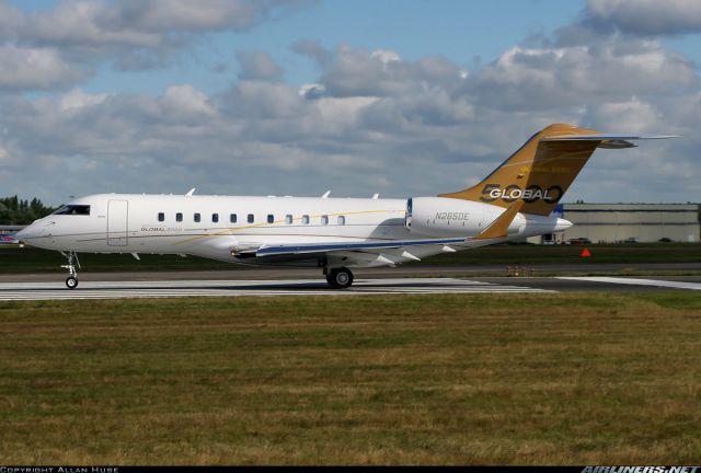 Bombardier Global Express (N265DE)