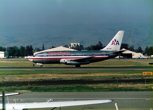 Boeing 737-200 (N473AC) - KSJC - AA/Air Cal merger aircraft departing San Jose on 30L - American used these for a few years after the merger then sold them.