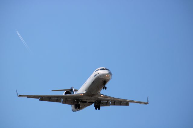 Canadair Regional Jet CRJ-200 (N874AS)
