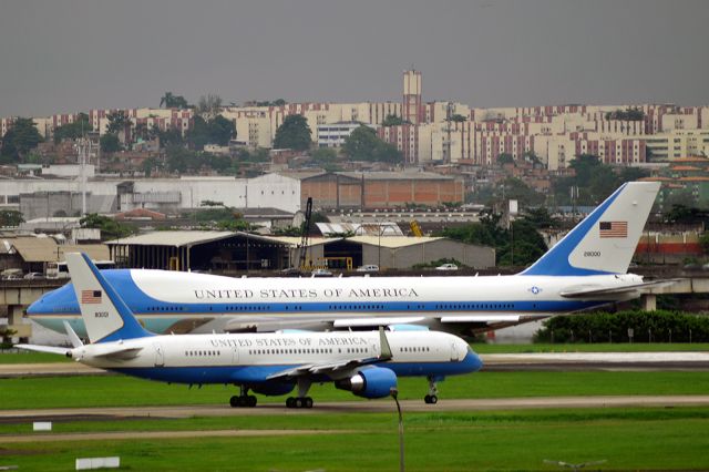 Boeing 757-200 (AFR18000)