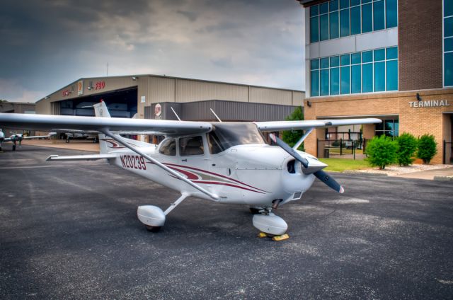 Cessna Skyhawk (N20239)