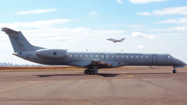 Embraer ERJ-145 (FAB2520)