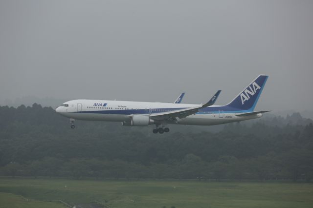 BOEING 767-300 (JA626A)