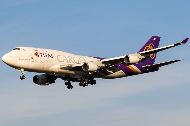 Boeing 747-400 (HS-TGH)