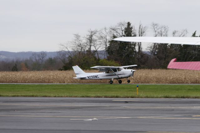 Cessna Skyhawk (N298MC)