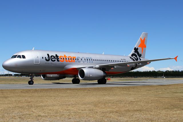 Airbus A320 (VH-VGU) - 15 JAN 2012