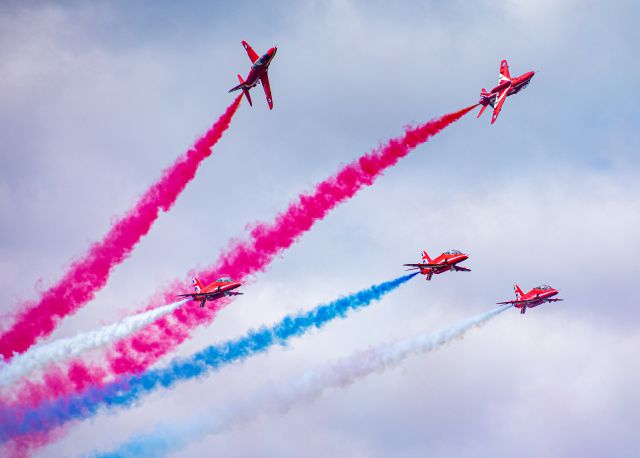 — — - Royal Air Force Red Arrows at the 2019 New York International Airshow