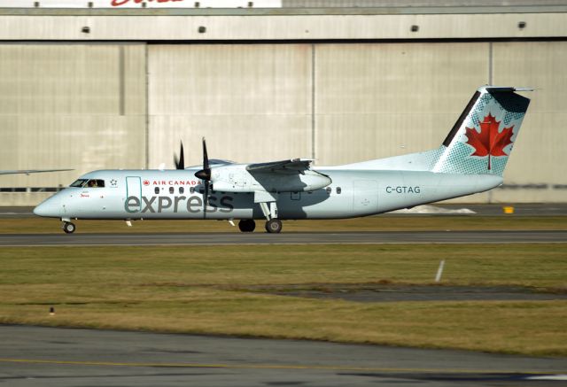 de Havilland Dash 8-300 (C-GTAG)