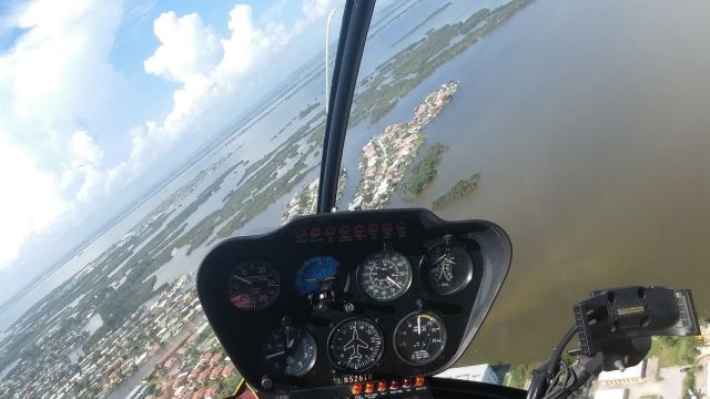 Robinson R-44 (N526TR)