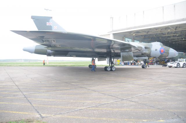 G-VLCN — - XH 558 being turned around to facilitate the completion of its winter service prior to perhaps its last season of flight.