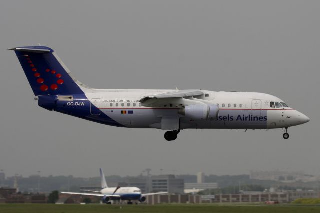 Avro Avroliner (RJ-85) (OO-DJW)