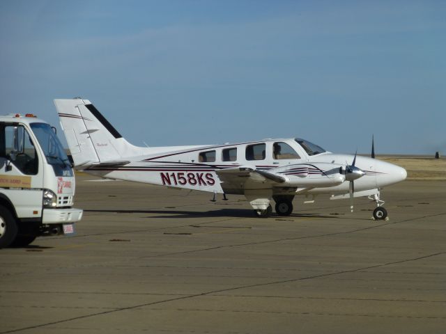 Beechcraft Baron (58) (N158KS)