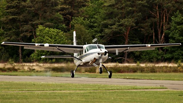 Cessna Caravan (N208PC)