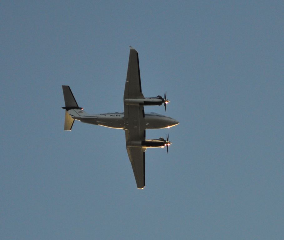 Beechcraft Super King Air 200 (N17FS)