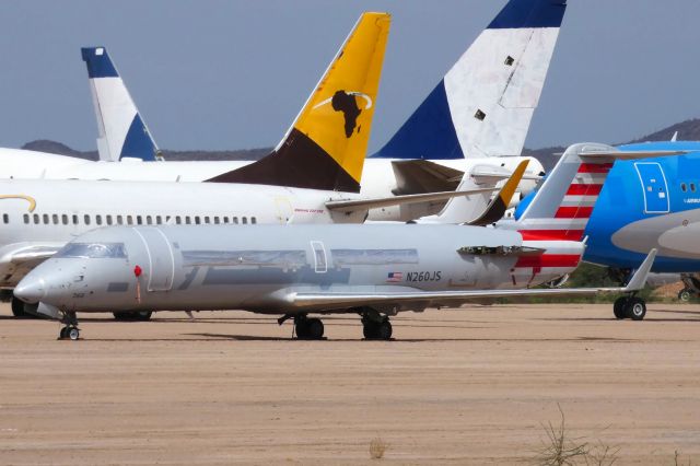 Canadair Regional Jet CRJ-200 (N260JS)