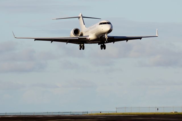 Bombardier Global Express (N915AV)