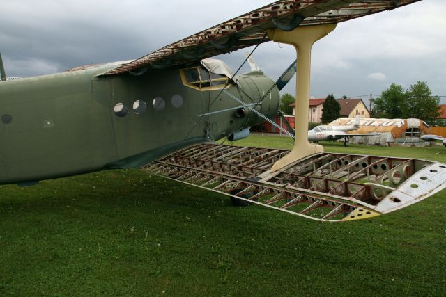 Antonov An-2 — - Antonov AN-2   -   Graz, Luftfahrtmuseum   -   2012-05-04