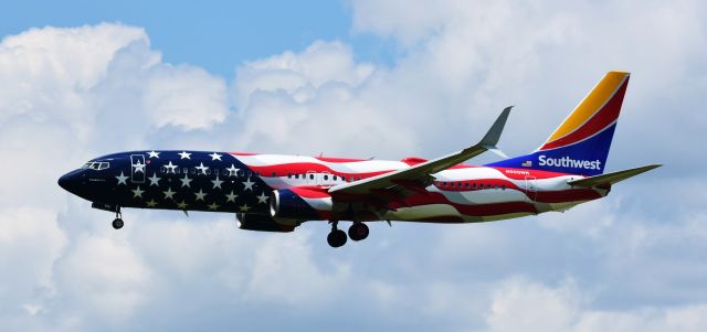 Boeing 737-800 (N500WR) - Freedom One on short final on her second visit to RDU, 6/27/21.  'MERICA!