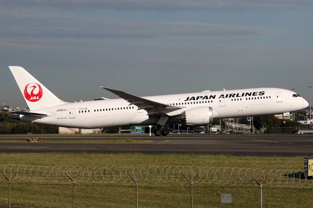 Boeing 787-9 Dreamliner (JA864J) - on 2 May 2017