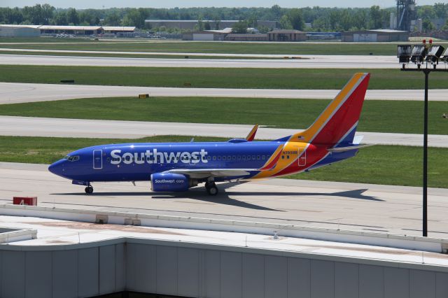 Boeing 737-700 (N7859B) - N7859B as Flight 285 to DAL - Diverted to MAF due to storms in Dallas area (May 25th, 2018) 