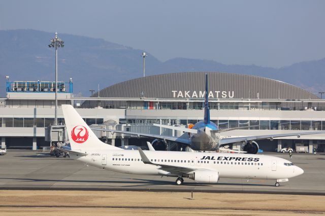 Boeing 737-800 (JA329J)