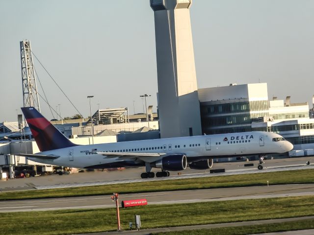 Boeing 757-200 (N650DL) - 100th bomb group restaurant 