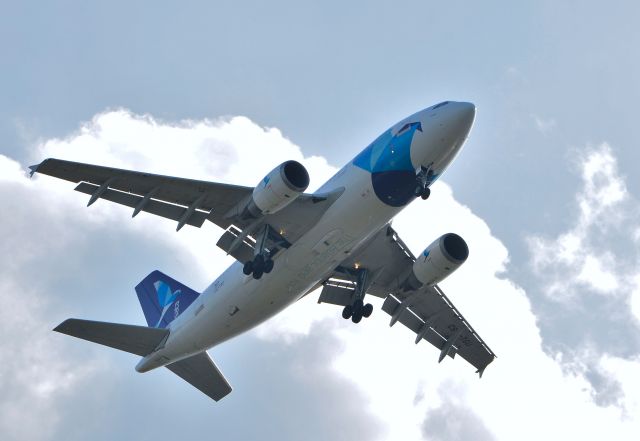 Airbus A310 (CS-TGU) - 6/4/2016 on approach to BOS over Quincy Bay