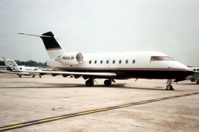 Canadair Challenger (N604JP) - Seen here in May-00.br /br /Reregistered N604W 10-Dec-01,br /then N38VS 5-Sep-14,br /and N696KT 14-Aug-18.