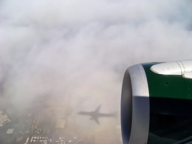 Embraer ERJ-190 (N170HQ) - Shadow of our E190